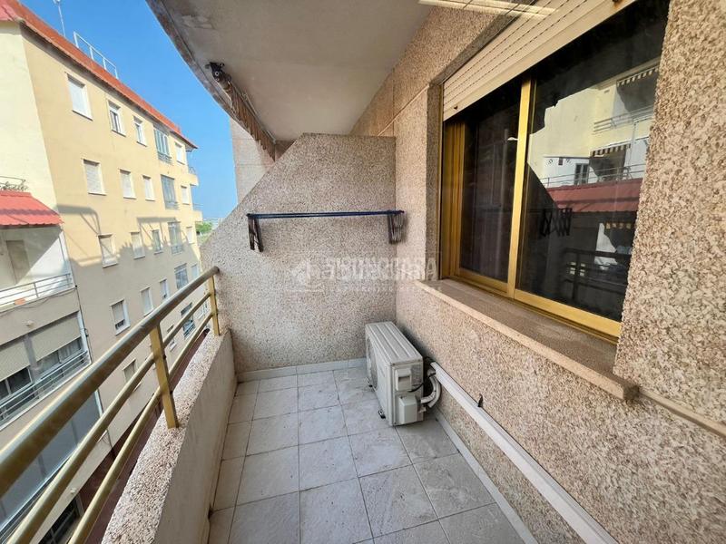 Foto 99bf35fa-6490-492a-9c35-f307503b3a2f. Piso  en venta en El Perellonet Valencia