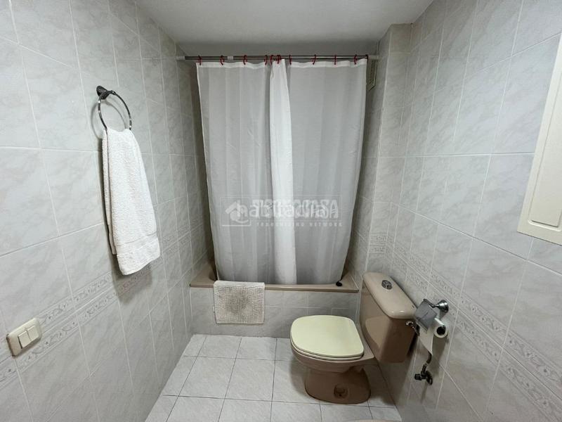 Foto c11138cb-76e4-419f-a48d-868b4cb23785. Piso  en venta en El Perellonet Valencia