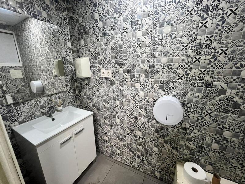 Foto 37bee46b-8dfc-450b-8ec1-546c885e95a3. Local commercial dans El Cabanyal-El Canyamelar Valencia