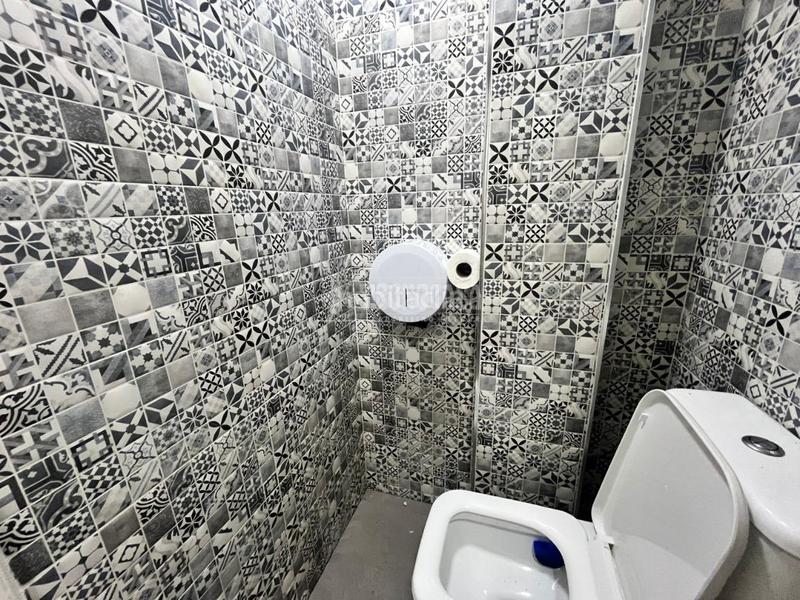 Foto 943cc911-c38f-4bf4-8633-2f4fe63de74f. Local commercial dans El Cabanyal-El Canyamelar Valencia