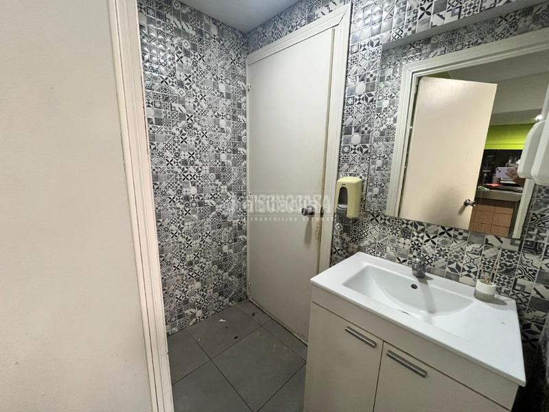 Foto f3716272-4e3b-4369-b67b-692effeebb5e. Local commercial dans El Cabanyal-El Canyamelar Valencia