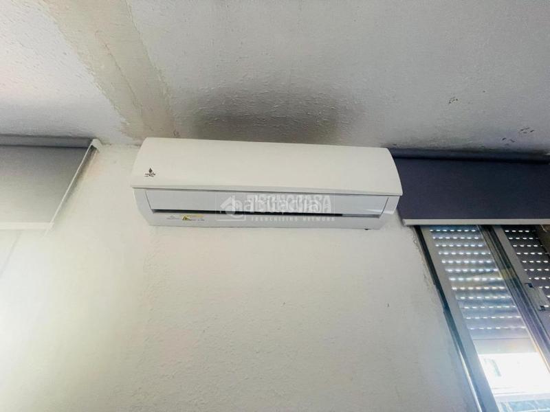 Foto dc04bf16-770a-4aa4-8463-193b92085f3c. Pis a El Mercado Manises