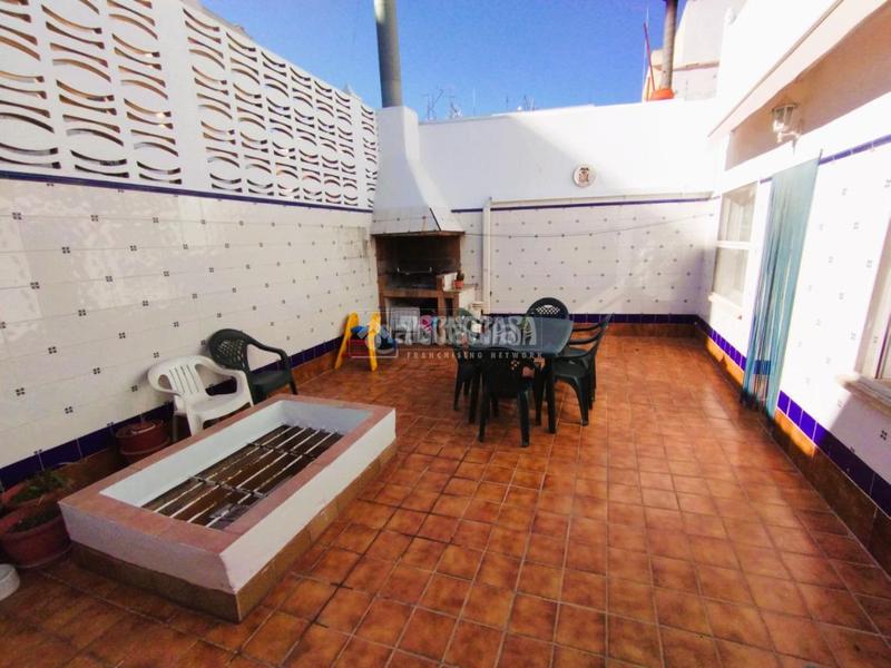 Foto 2f406b44-5ff1-44a7-bc41-b4bc75a95385. Casa con parcheggio in El Mercado Manises