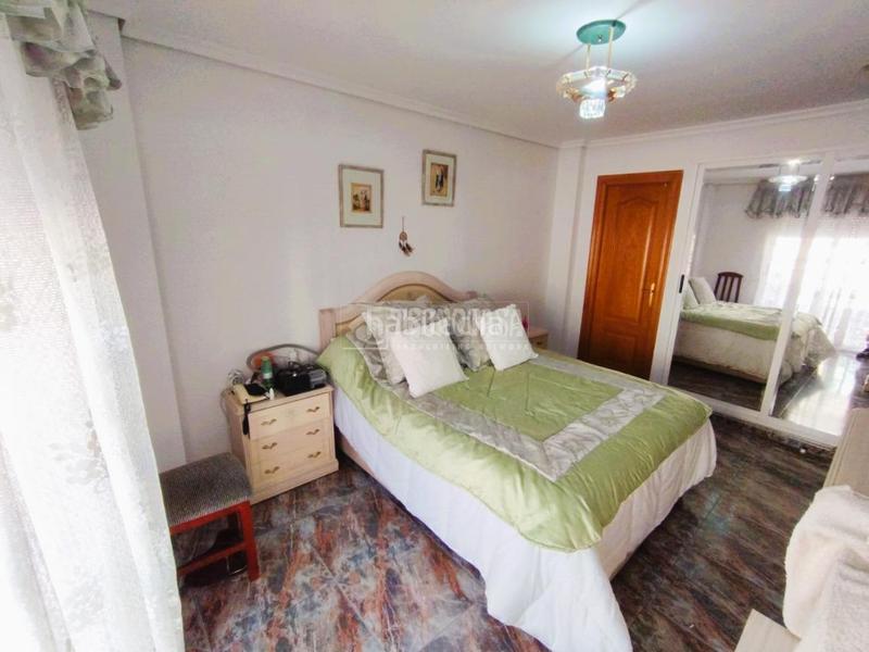 Foto 5b193e43-87e2-47fd-a8ac-bc3d91fc1ca2. Casa con parcheggio in El Mercado Manises