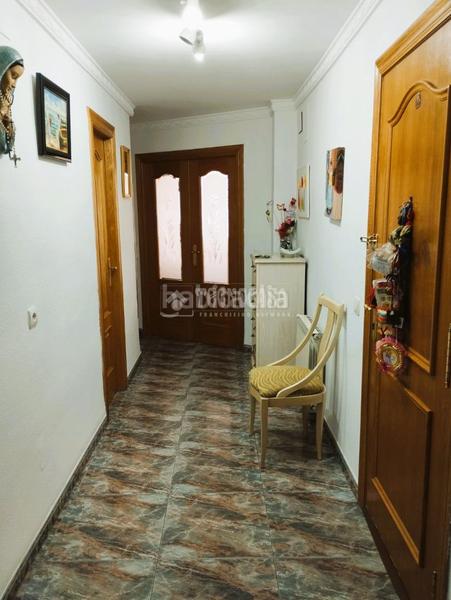 Foto 6d2149c6-cc8c-4a5b-99f6-d7895e31592d. Casa con parcheggio in El Mercado Manises