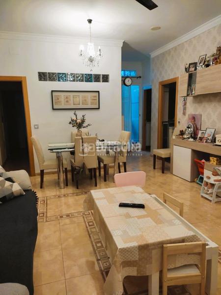 Foto 9742b259-0a52-45e0-97bb-2626ed983694. Casa con parcheggio in El Mercado Manises