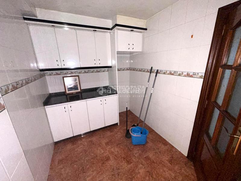 Foto 0b551600-e573-4015-82dc-c7da7cdc360c. Pis amb aparcament a Aiora Valencia