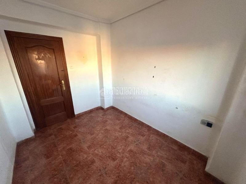 Foto 139f9029-6e76-4002-8c84-83b76a2d2a07. Pis amb aparcament a Aiora Valencia