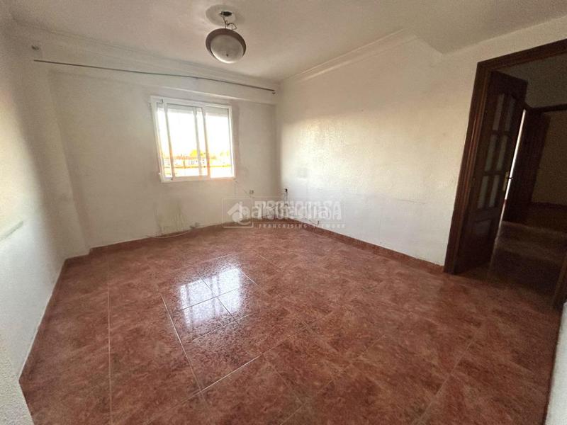 Foto 9438e11c-1102-4d8a-83b4-700a6630df5e. Pis amb aparcament a Aiora Valencia