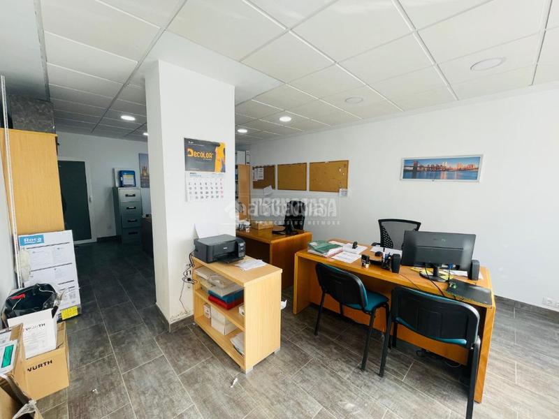 Foto 404f825c-794b-4871-abd6-2a0eb9bbd1ca. Local comercial tienda en venta en Centro Ciudad Manises