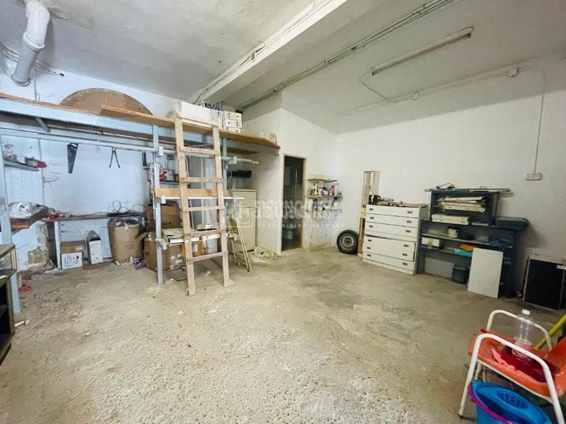 Foto a1c258ec-9b45-41b7-8877-573781250363. Local comercial tienda en venta en Centro Ciudad Manises