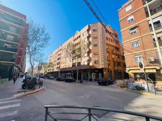 Pis a El Mercado. Piso en venta en manises