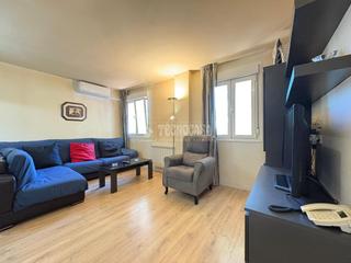 Etagenwohnung en Juan de la Cierva. Piso en venta en getafe