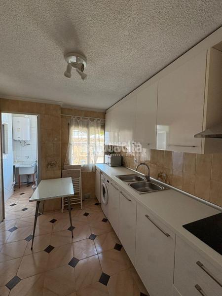 Foto f09e7d46-3b06-4467-b78a-88d274fbd58b. Piso  en venta en La Princesa Málaga