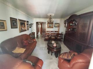 Pis en Parque Ayala - Jardn de la Abada - Hueln. Piso en venta en mlaga