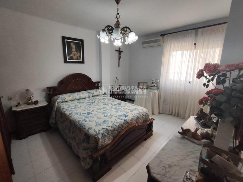 Foto b414f1df-bc8e-4b9e-9bdc-3e031d23ce3c. Appartement avec parking dans Parque Ayala - Jardín de la Abadía - Huelín Málaga