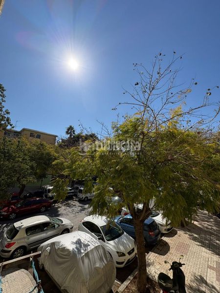 Foto 5d11b6e6-8ff8-453c-8587-888939f48564. Piso  en venta en Girón - Las Delicias Málaga