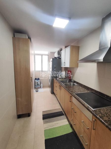 Foto 3f2db40b-e3f5-4bbd-8b53-3e4e48422a32. Piso  en venta en Parque Ayala - Jardín de la Abadía - Huelín Málaga