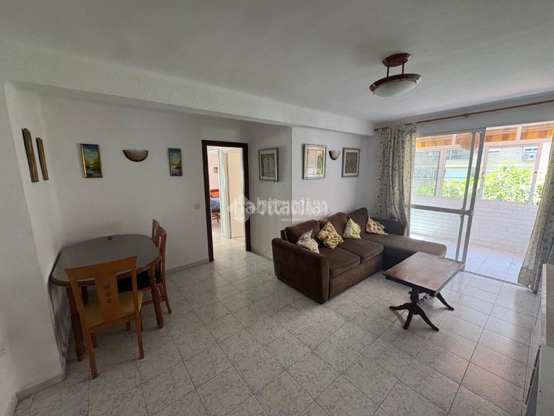Foto 0e6fa8b9-b8e6-43eb-8169-23f1f6cbcddd. Piso  en venta en La Luz - El Torcal Málaga