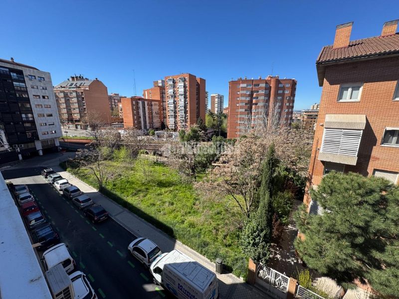 Foto 4e099f6d-5a3c-4e87-9760-4545e3d89c02. Pis amb calefacció a Bellas Vistas Madrid