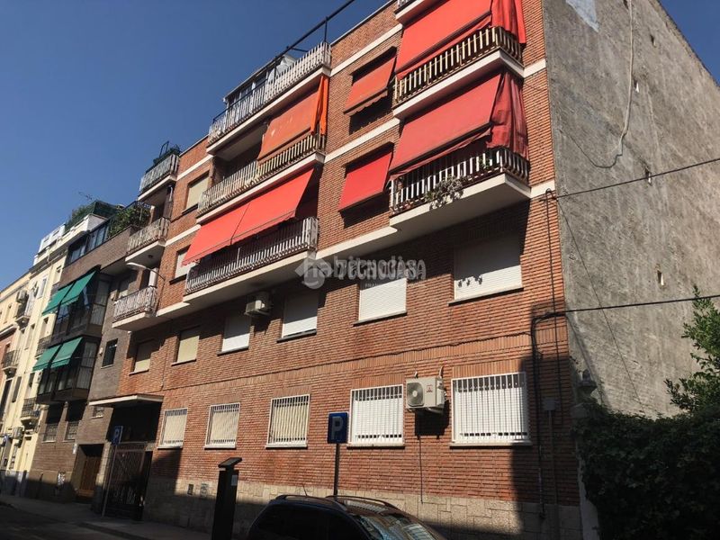 Foto c4a7c5c0-f75e-4d1b-a522-73210bf6656a. Pis amb aparcament a Bellas Vistas Madrid
