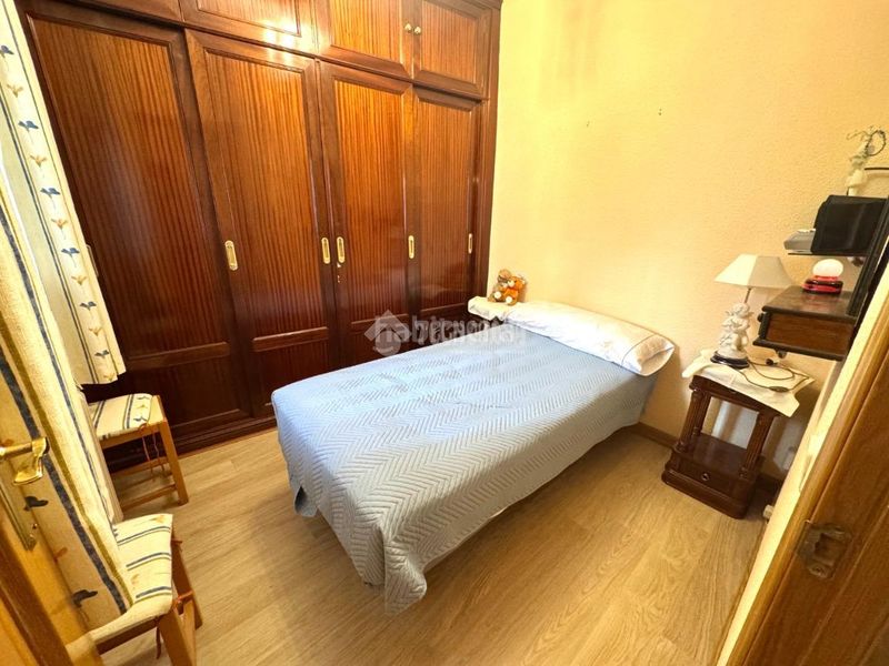 Foto f62198a1-7b07-49e2-bdeb-777740440298. Pis amb aparcament a Bellas Vistas Madrid