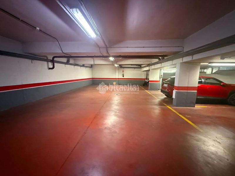 Foto f7b95a50-6fe1-415c-bfad-3780ae16b6a8. Affitto posto auto in Bellas Vistas Madrid