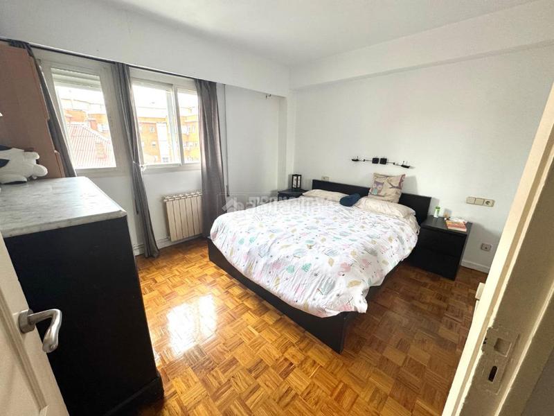 Foto 9808e2a4-0eec-4b32-9fd1-ca374bd6e5ba. Pis a Bellas Vistas Madrid