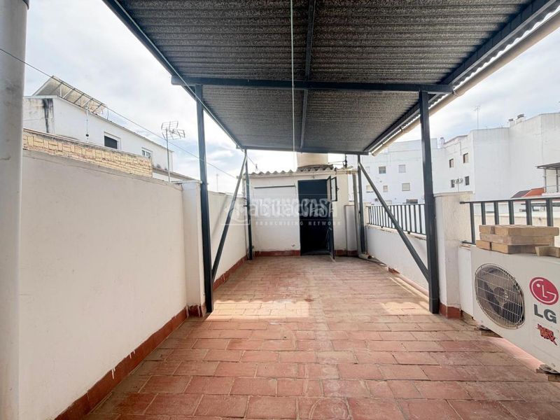 Foto 23fe0d97-c3e5-4adf-8be6-91804841ca7f. Casa a Puente Genil