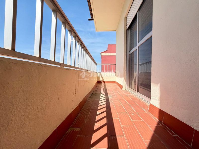 Foto bd496f96-e028-408b-a8fe-b643b3bc43ab. Pis a Puente Genil