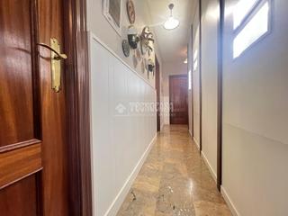Casa aparellada a Puente Genil. Casa en venta en puente genil