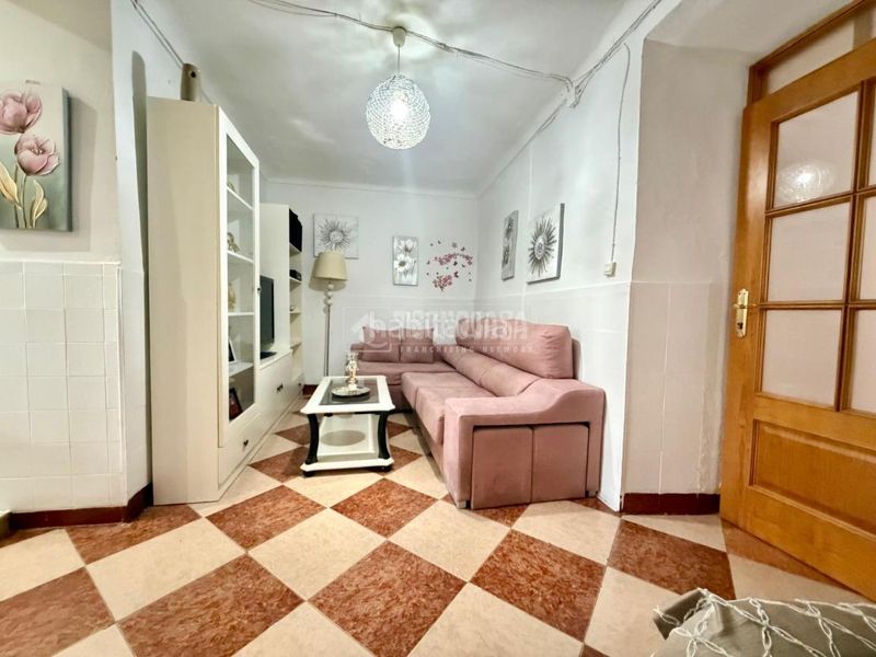 Foto b9b6a6bc-a75b-4a96-9939-15f376d64777. Casa amb calefacció a Puente Genil