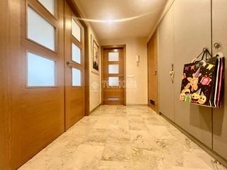 Casa aparellada a Puente Genil. Casa en venta en puente genil