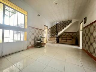 Casa a Puente Genil. Casa en venta en puente genil