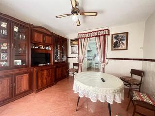 Maison à Puente Genil. Casa en venta en puente genil