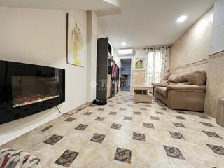 Maison à Puente Genil. Casa en venta en puente genil