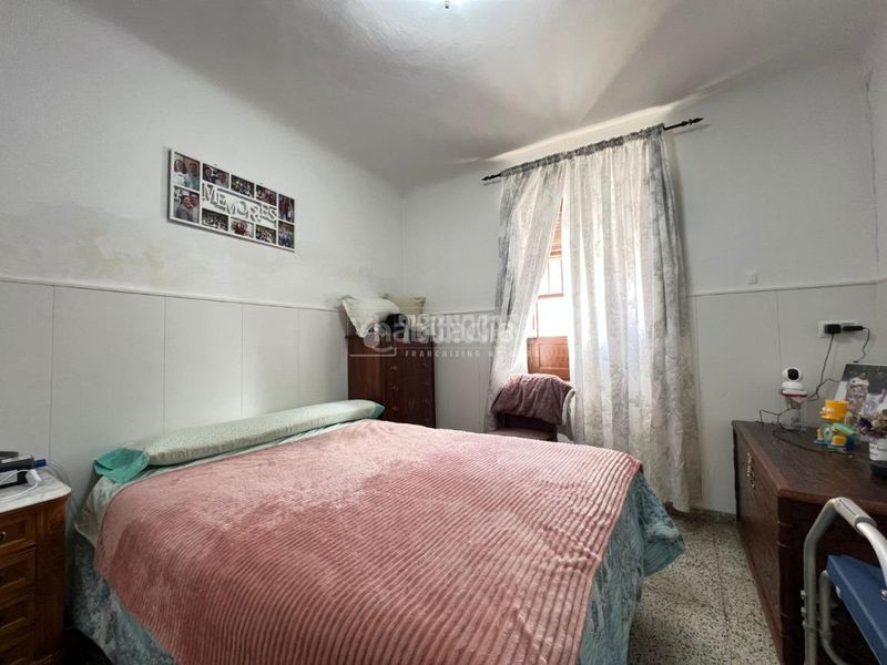 Foto c62990da-cb4c-4989-8c65-ee21f4ee402f. Casa a Puente Genil