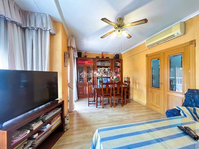 Foto a0fba00a-3ed3-4af4-8d3e-2d1bca406f1b. Pis a Puente Genil