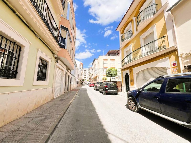 Foto 097e2207-9308-4c0e-b573-4ebb5fe4ad4c. Casa amb aparcament a Puente Genil