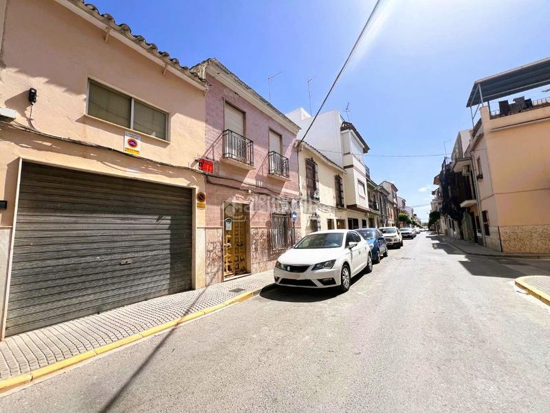 Foto 8938c598-a3d6-4c24-b9af-cdca3dd36b03. Casa amb aparcament a Puente Genil