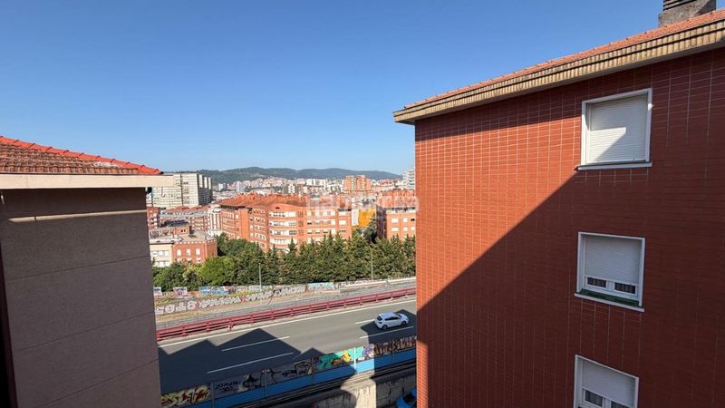Foto d91f523a-2ccf-4e24-9a90-2941a401c9b8. Pis amb calefacció a Rekalde Centro Bilbao