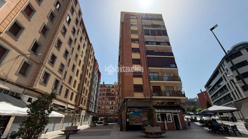Foto beedddf9-a247-4f56-a9fd-ad9ec4fde7f5. Piso  en venta en Rekalde Centro Bilbao