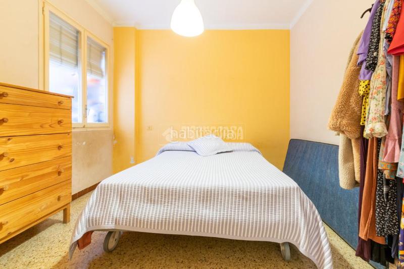Foto 10dae1ce-0a99-4dc0-b0f5-fe0f5e36945b. Piso  en venta en Centre Sant Boi de Llobregat