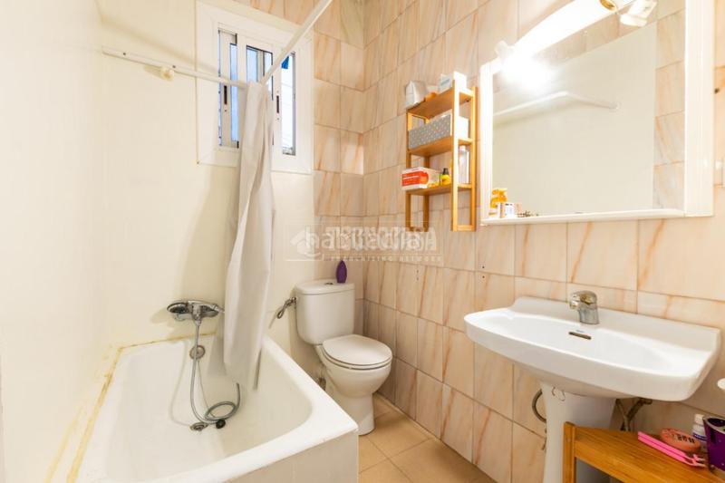 Foto a6dde9fb-4f1c-49f0-a001-391c99c73e05. Piso  en venta en Centre Sant Boi de Llobregat