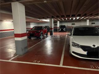 Parking coche en Centre. Boxplaza de garaje en venta en sant boi de llobregat