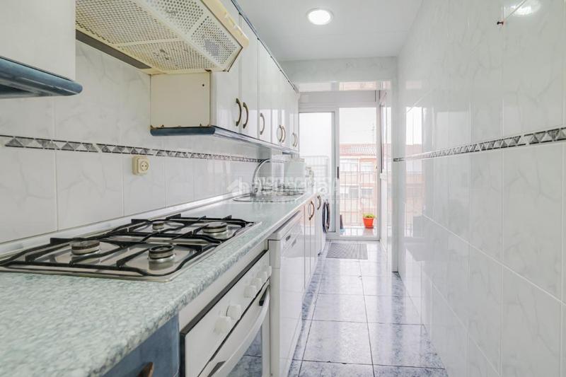 Foto 775d7492-860e-43fb-8a4d-ff261e837572. Piso  en venta en Casablanca Sant Boi de Llobregat