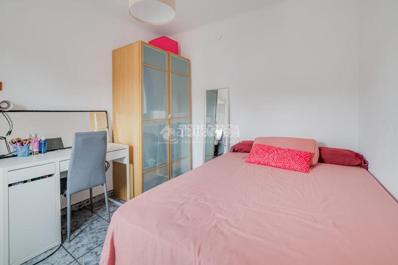 Foto a3635f57-d58b-4161-a945-e949863d8c30. Piso  en venta en Casablanca Sant Boi de Llobregat