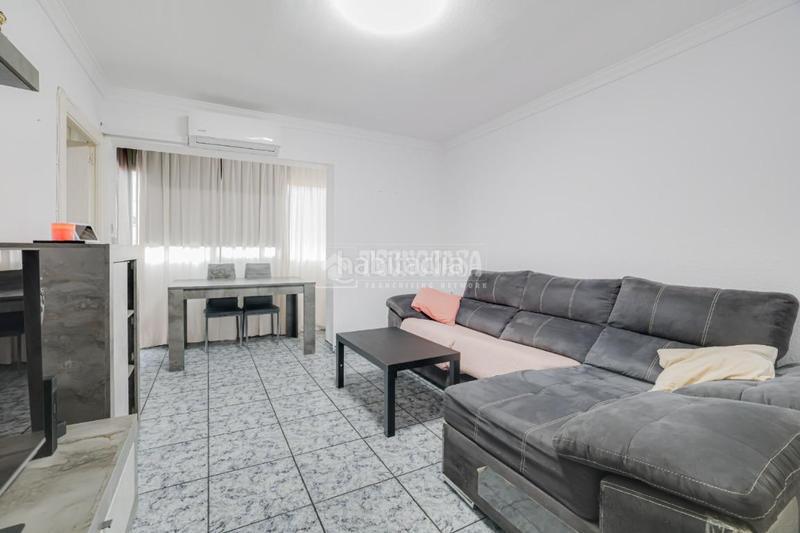Foto f2d4ab7c-52c0-43e9-83c5-d10ddcf20fa8. Piso  en venta en Casablanca Sant Boi de Llobregat