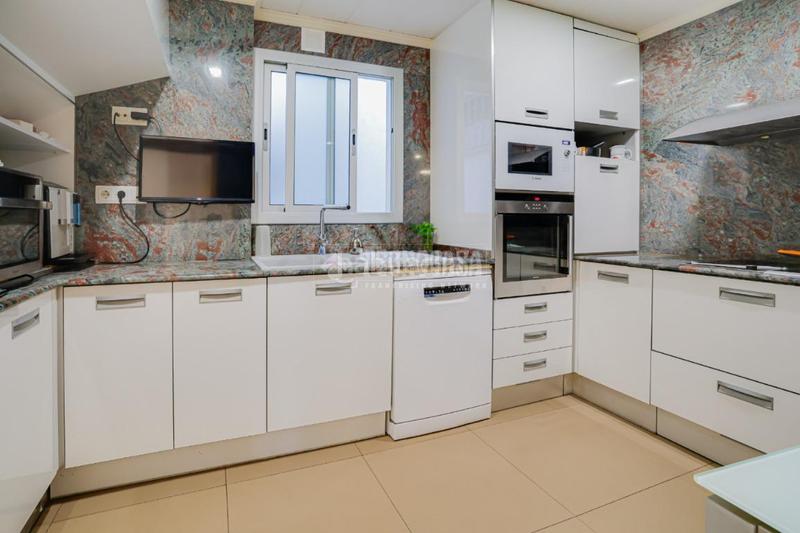 Foto 07974c7a-5fc0-4454-b3df-af63cf1cfb0c. Duplex con riscaldamento parcheggio in Vinyets-Molí Vell Sant Boi de Llobregat