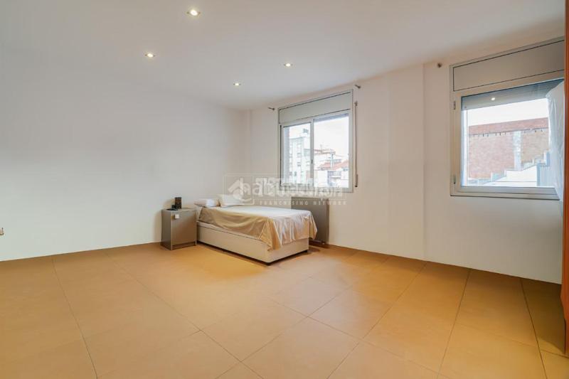 Foto 1688fee4-0fa3-4638-8038-4aecf79c54b9. Duplex con riscaldamento parcheggio in Vinyets-Molí Vell Sant Boi de Llobregat